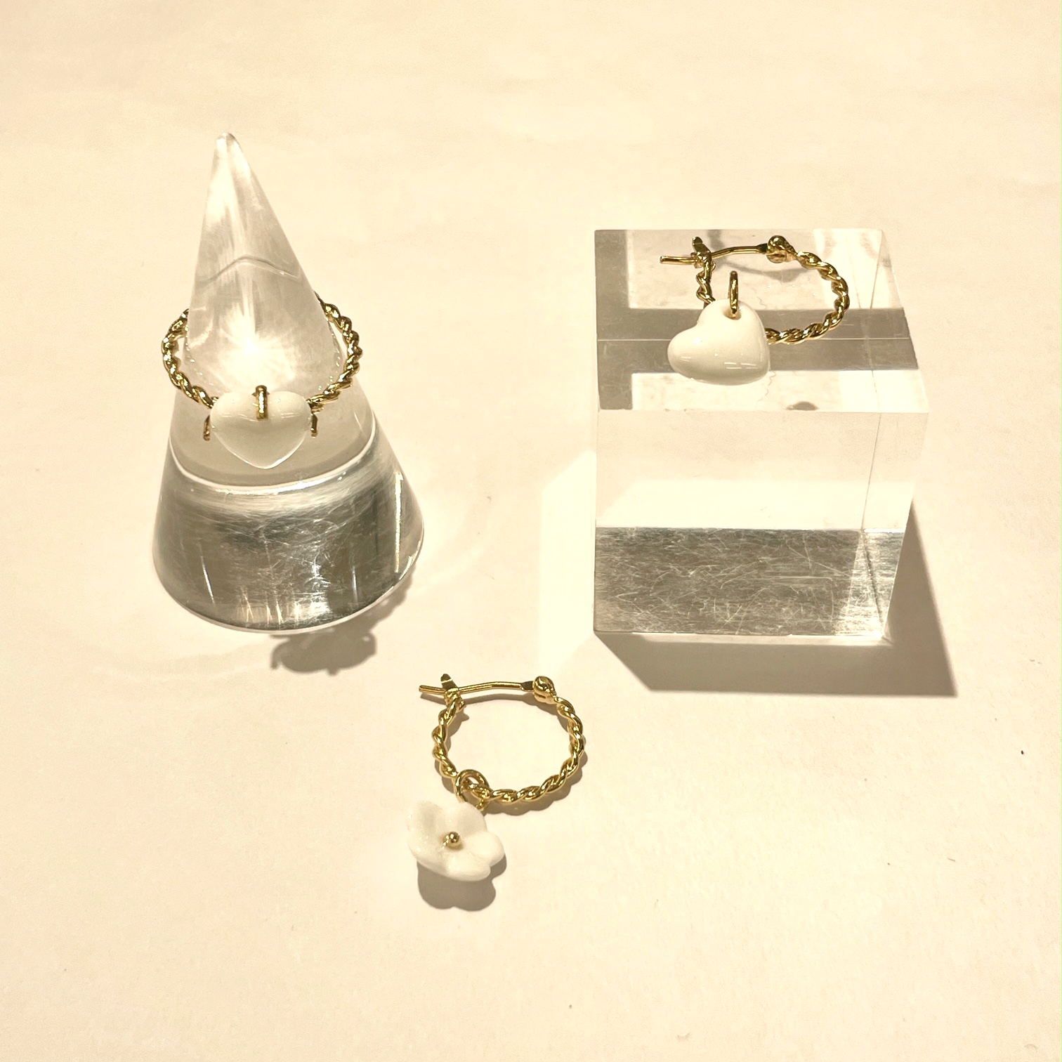 【APROSIO & CO(アプロジオアンドコー)】