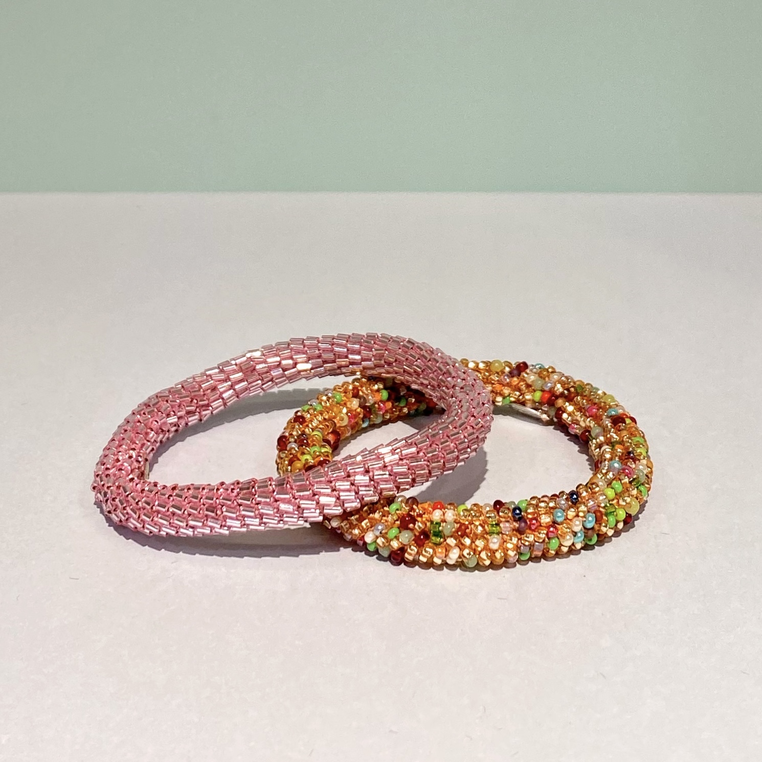 APROSIO & CO アプロジオアンドコー バングル ビーズブレスレット アッシュペーフランス H.P.FRANCE  シャンパンゴールド｜アクセサリー、時計