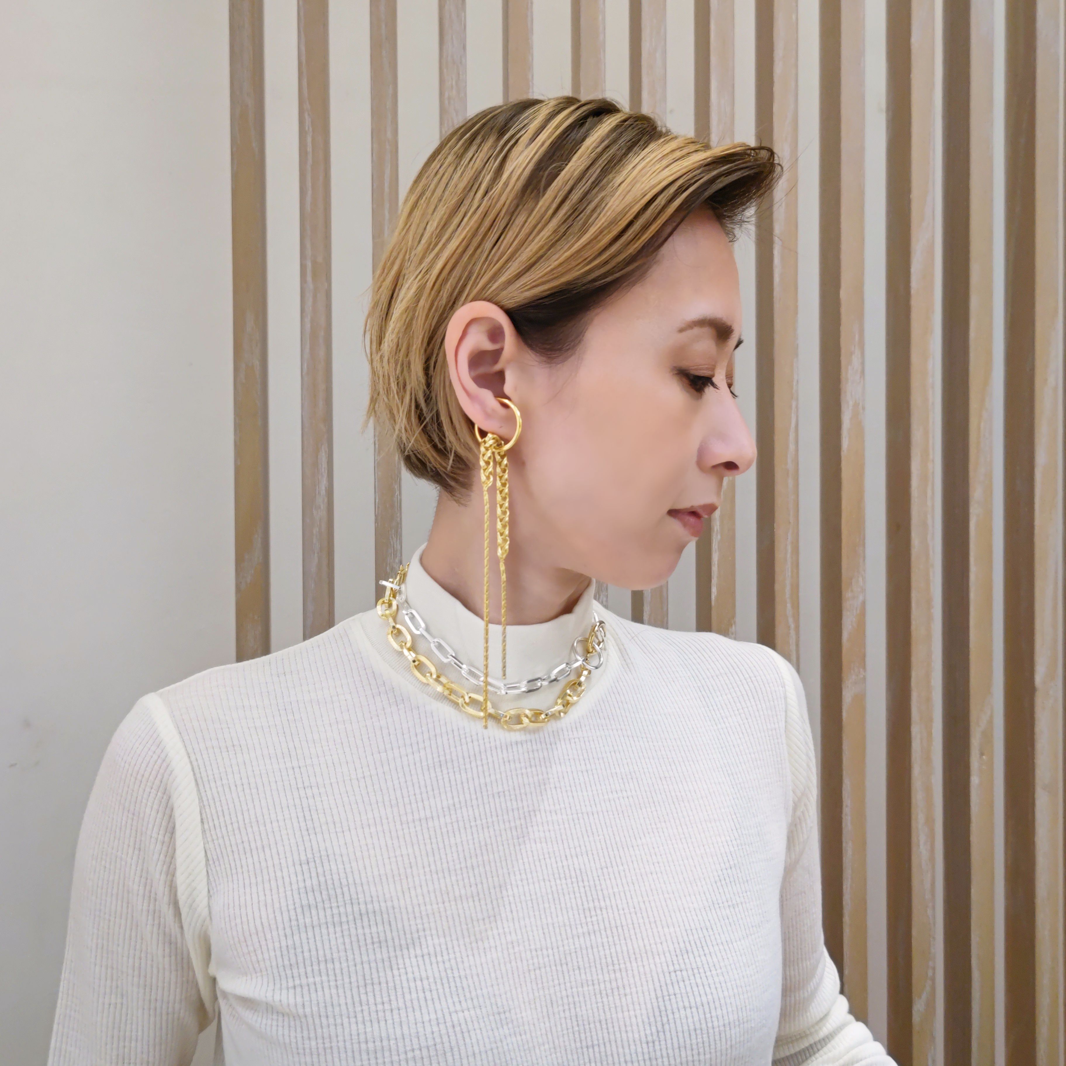 CHIEKO+  single loop earring † gold